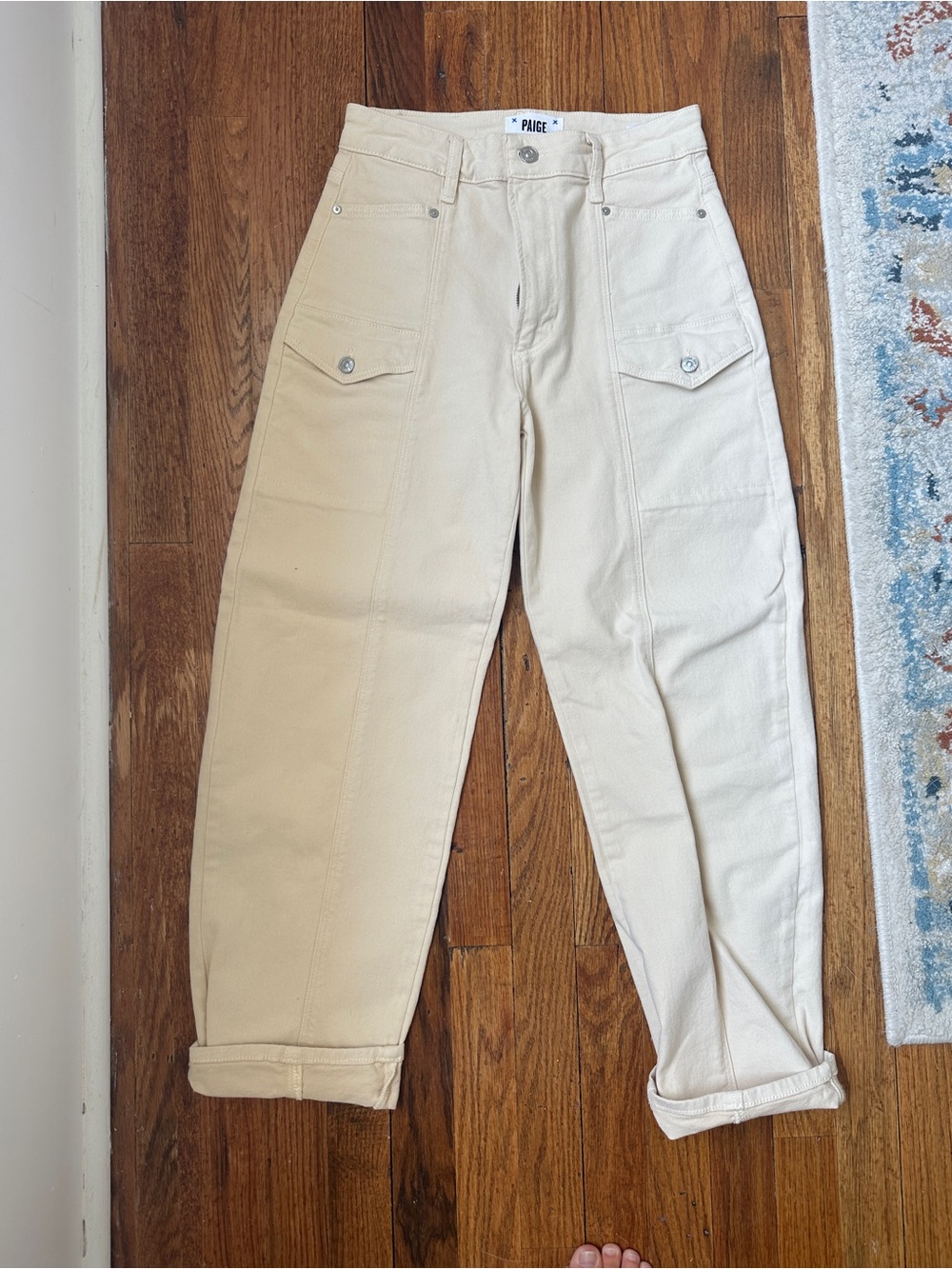 PAIGE Alexis Soft Cream Jeans